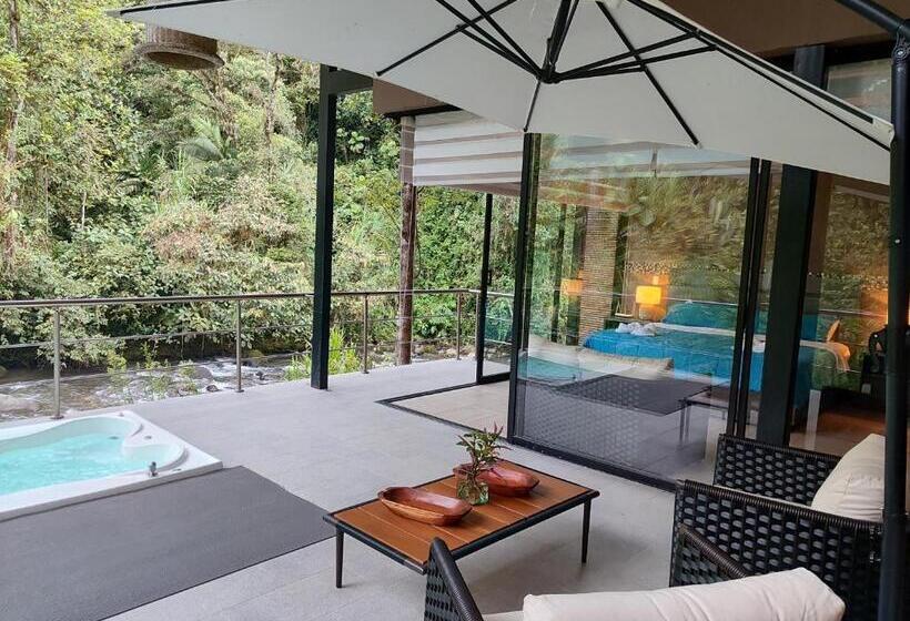 سوییت خانوادگی, Mindo Garden Lodge And Wildlife Reserve