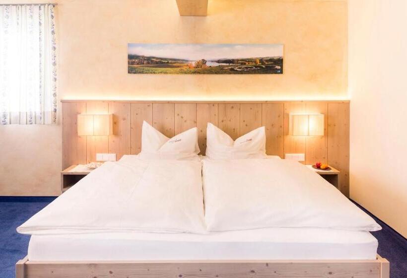 Quarto Familiar, Pension Anna