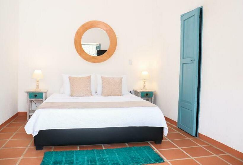 标准间, Camino A Santa Fe