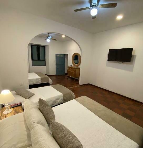 家庭间, Camino A Santa Fe