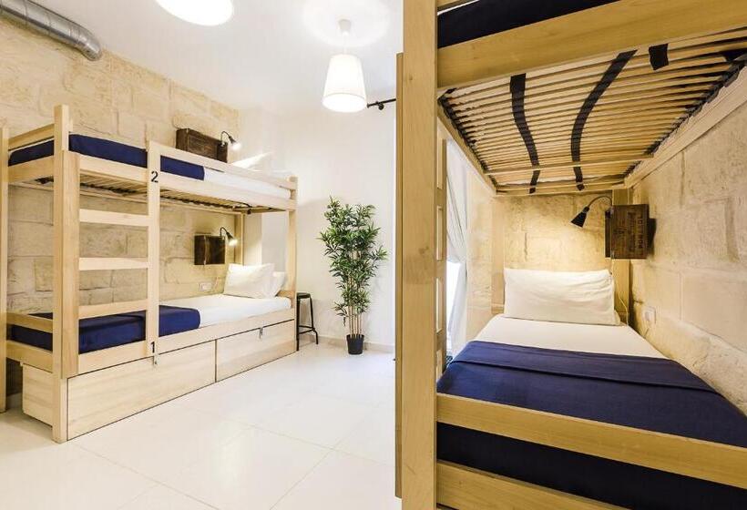 تختخواب در اتاق مشترک, Two Pillows Boutique Hostel