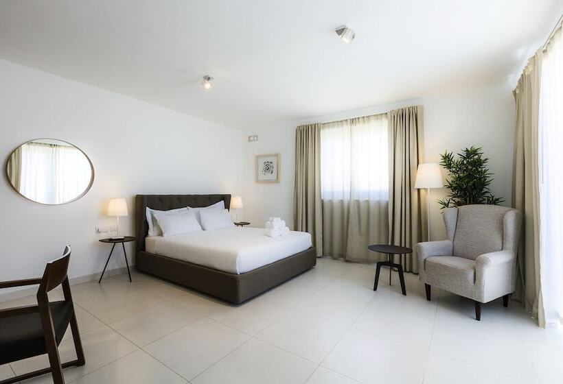 اتاق پنت هاوس, Two Pillows Boutique Hostel