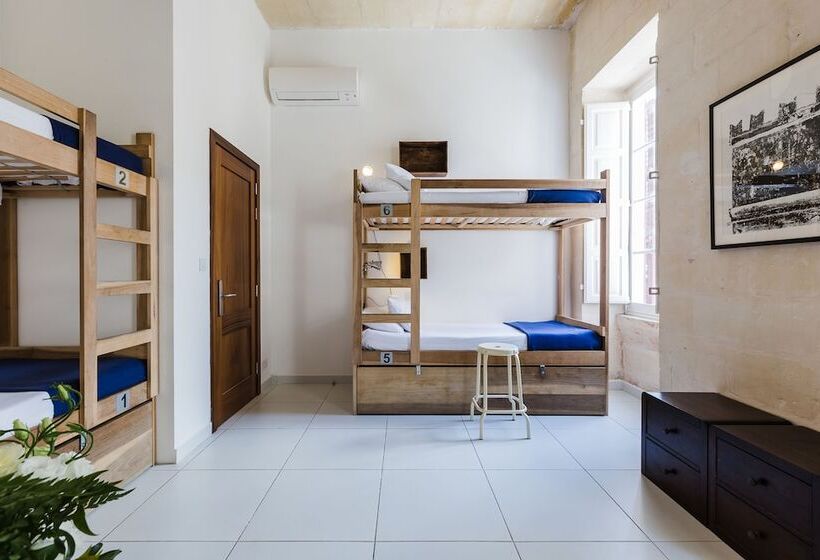 تختخواب در اتاق مشترک, Two Pillows Boutique Hostel