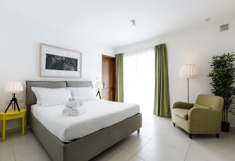 اتاق پنت هاوس, Two Pillows Boutique Hostel