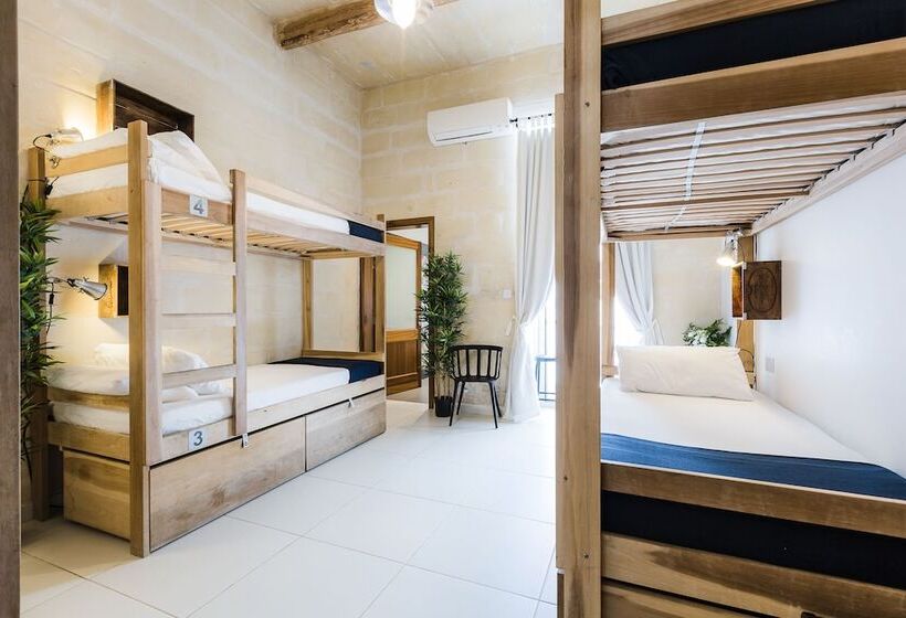 تختخواب در اتاق سوپریور مشترک, Two Pillows Boutique Hostel