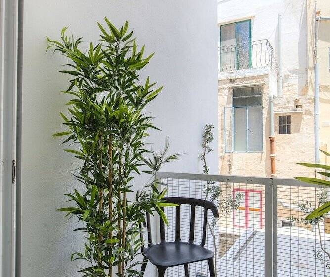 تختخواب در اتاق سوپریور مشترک, Two Pillows Boutique Hostel