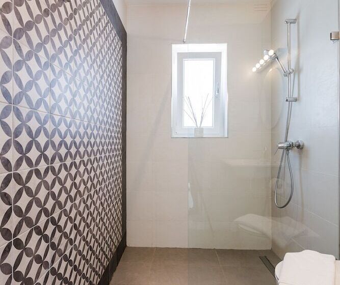 اتاق پنت هاوس, Two Pillows Boutique Hostel