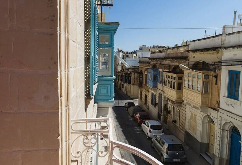 تختخواب در اتاق سوپریور مشترک, Two Pillows Boutique Hostel