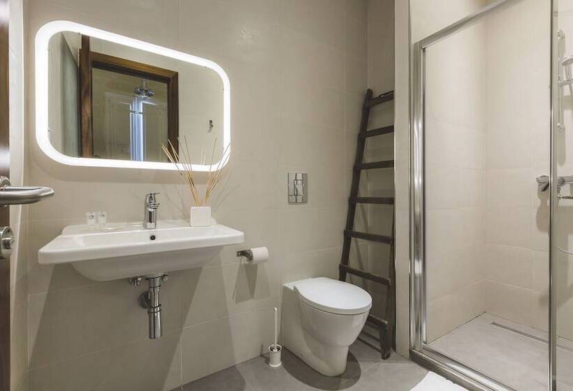 تختخواب در اتاق سوپریور مشترک, Two Pillows Boutique Hostel