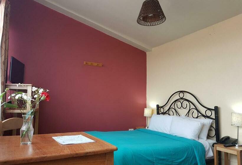 Standart Oda, Kurumi Hostel