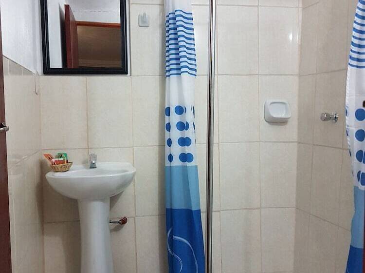 Standart Oda, Kurumi Hostel