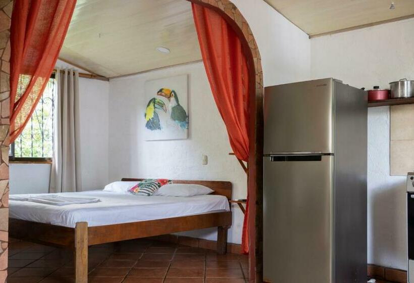 Бунгало Стандарт, Cabinas Montesol