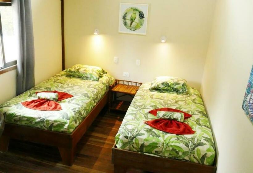 Quarto Estandar Banheiro Compartilhado, Cabinas Montesol