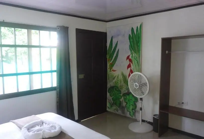 ２ダブルベッドのスタンダードルーム, Aracari Garden Hostel