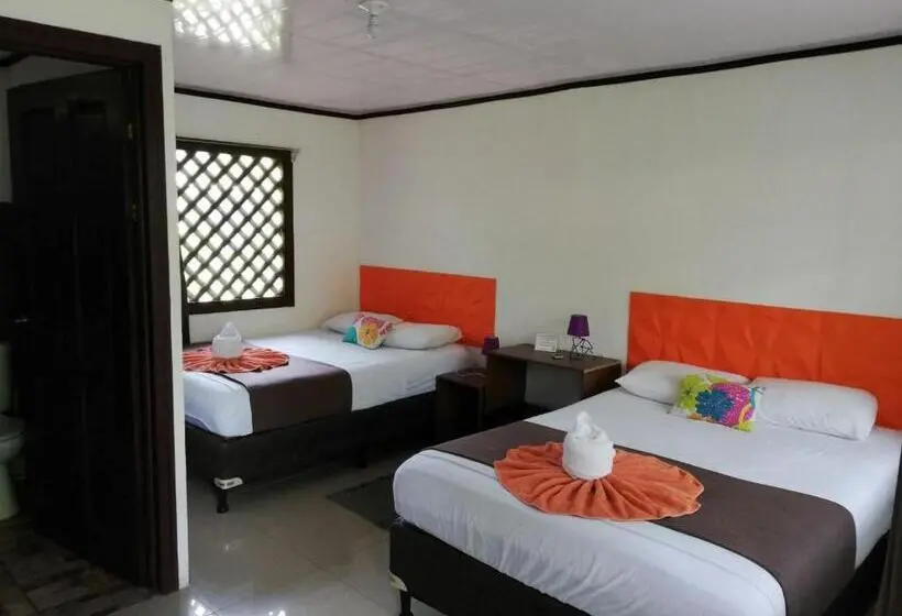 ２ダブルベッドのスタンダードルーム, Aracari Garden Hostel