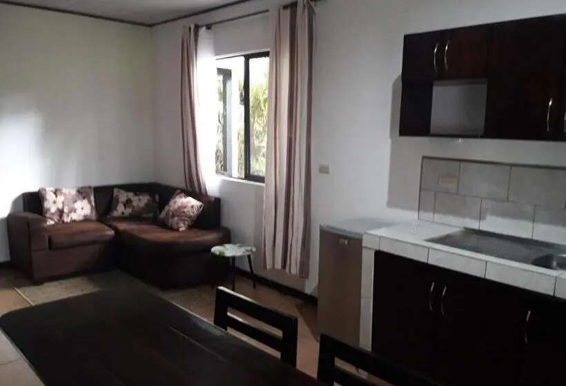 ２ベッドルームアパートメント, Aracari Garden Hostel