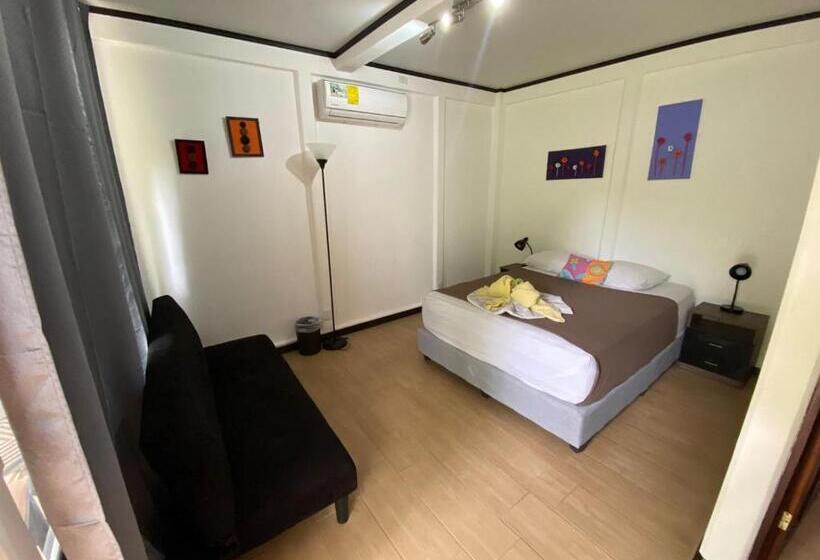 اتاق سوپریور, Aracari Garden Hostel