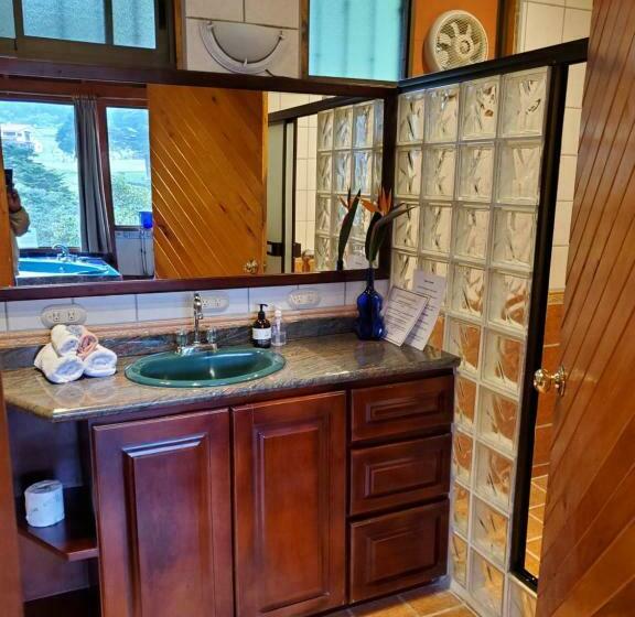 בקתה דלוקס, Finca Paraiso Mountain Retreat Near San Jose Airport