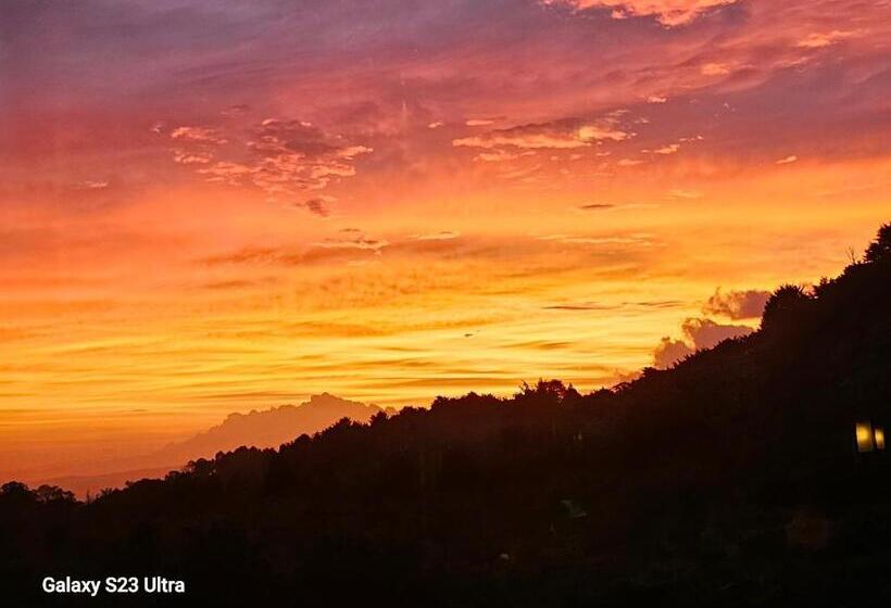 بنجلو ديلوكس, Finca Paraiso Mountain Retreat Near San Jose Airport