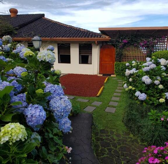 בקתה דלוקס, Finca Paraiso Mountain Retreat Near San Jose Airport