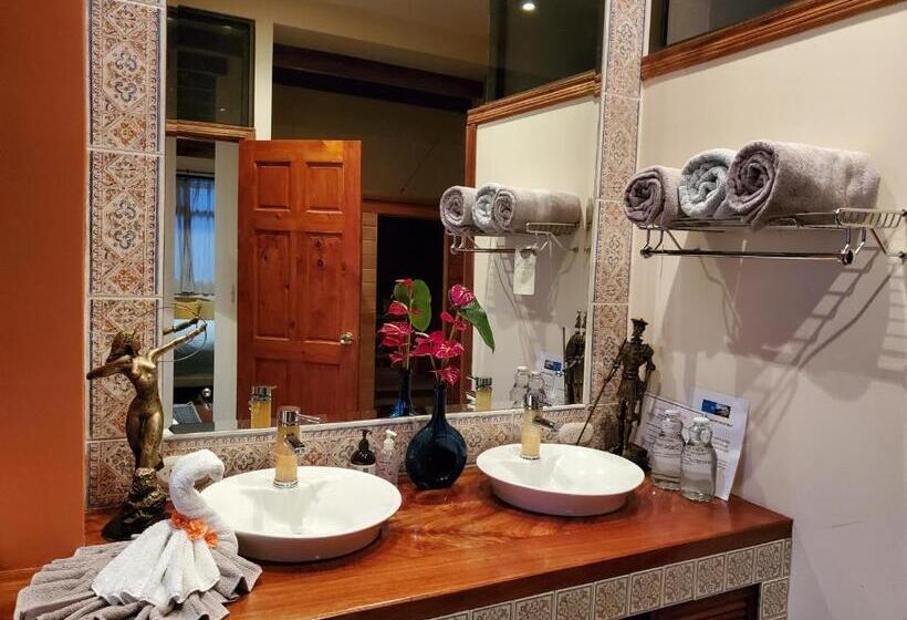 סוויטה דלוקס, Finca Paraiso Mountain Retreat Near San Jose Airport