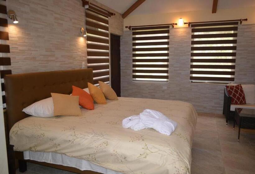חדר דלוקס לארבעה, Finca Paraiso Mountain Retreat Near San Jose Airport