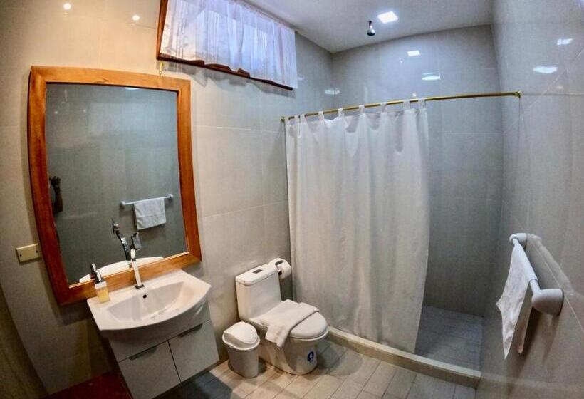 اتاق استاندارد سه تخته با چشمانداز باغ, Galápagos Isabela Hotel Loja