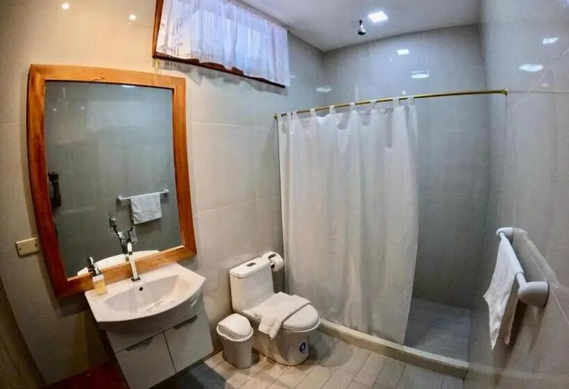 Standard Kolmen Hengen Huone Puutarhanäkymä, Galápagos Isabela Hotel Loja
