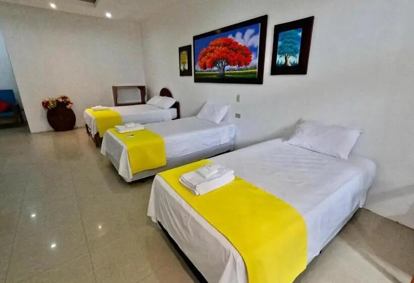 Standard Kolmen Hengen Huone Puutarhanäkymä, Galápagos Isabela Hotel Loja