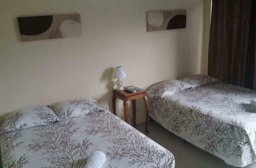 غرفة قياسية, Cabinas Gosen