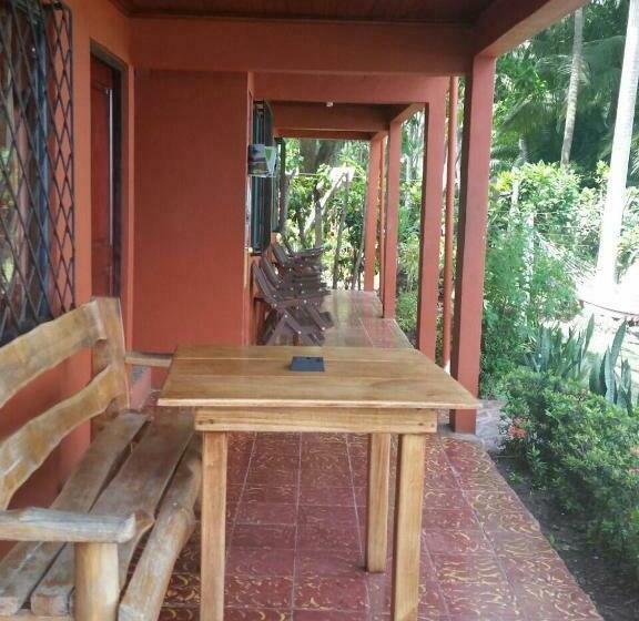 اتاق خانوادگی با چشمانداز دریا, Cabinas Mar Y Cielo