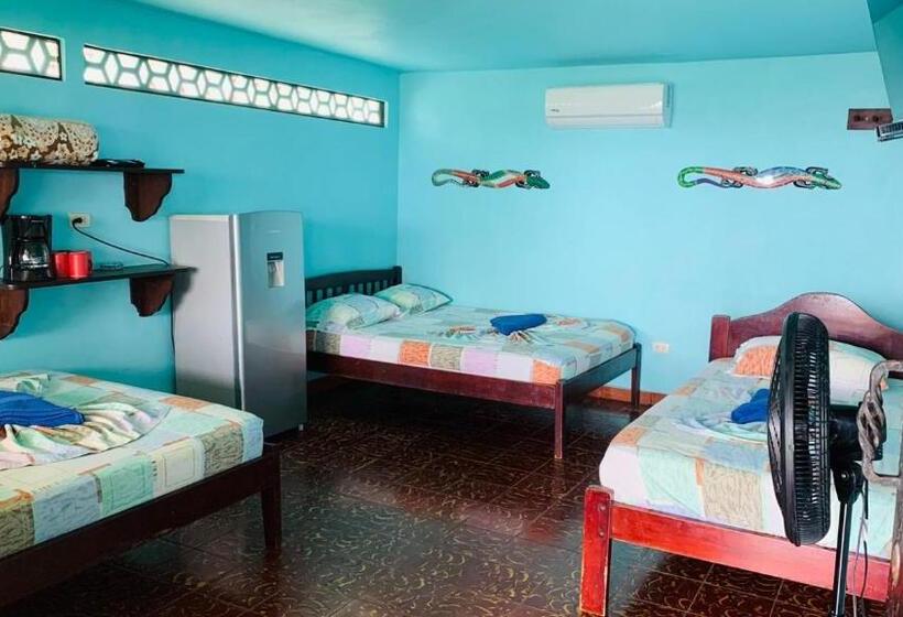 اتاق خانوادگی با چشمانداز دریا, Cabinas Mar Y Cielo