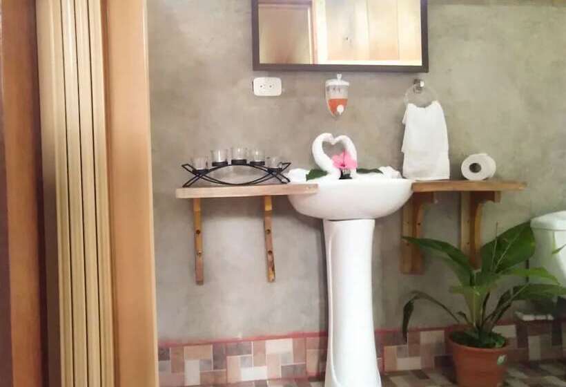 ファミリールーム, Casa Drake Lodge