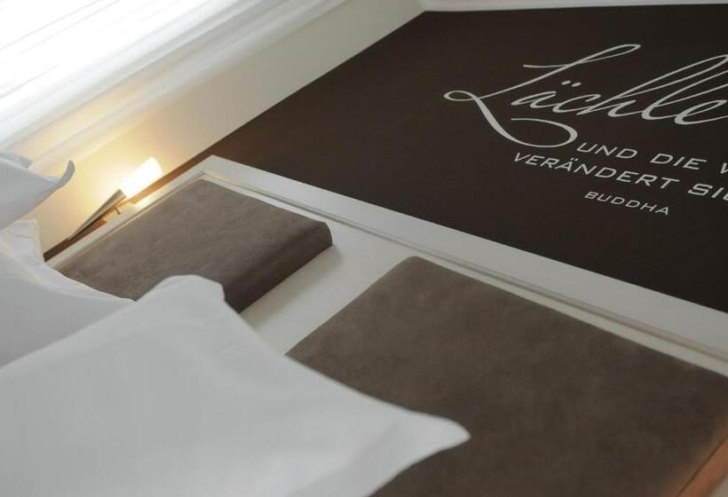 اتاق استاندارد, Ewerts