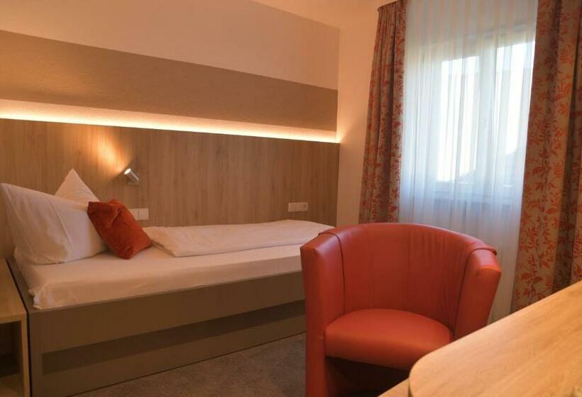 Quarto Estandar Individual, Gasthof Adler