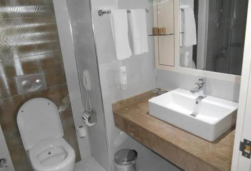 Suite, Kovarna