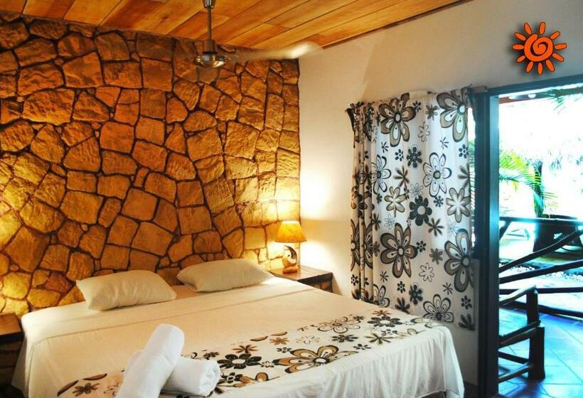 Habitación Cuádruple Estándar, Locanda Samara Beach