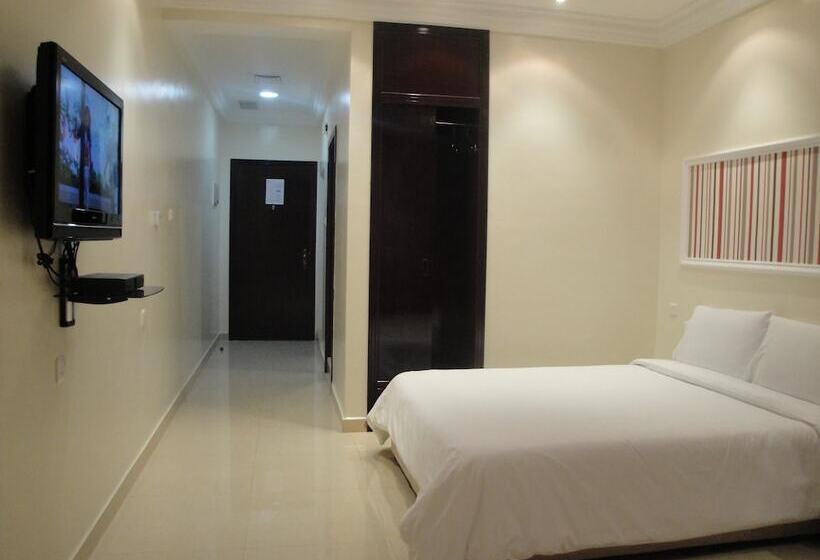 استودیوی استاندارد, Marina Royal Hotel Suites