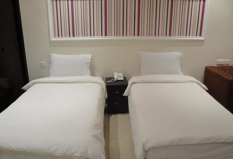 استودیوی استاندارد, Marina Royal Hotel Suites