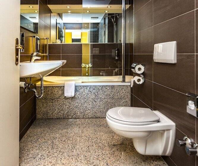 标准间, Stettiner Hof