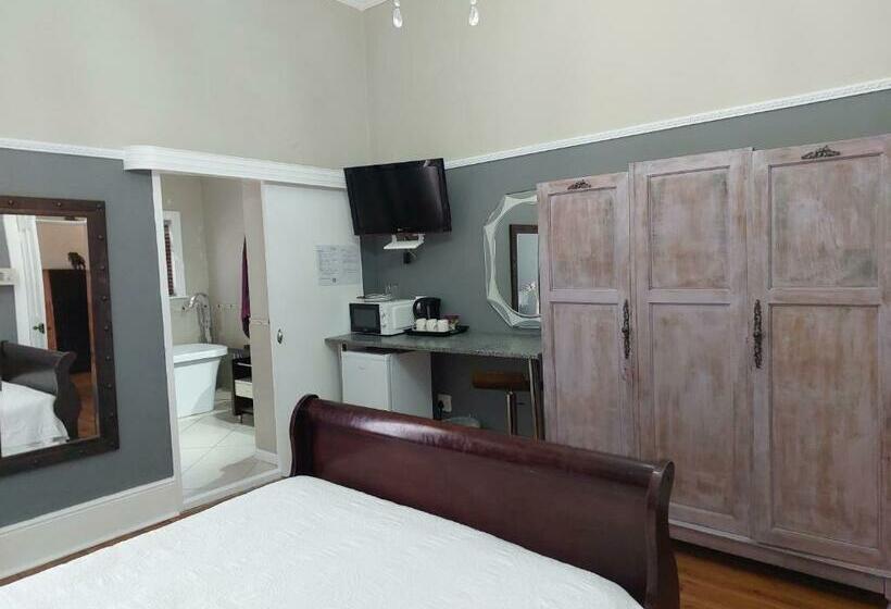 חדר משפחתי, The 3 Chimneys Guest House