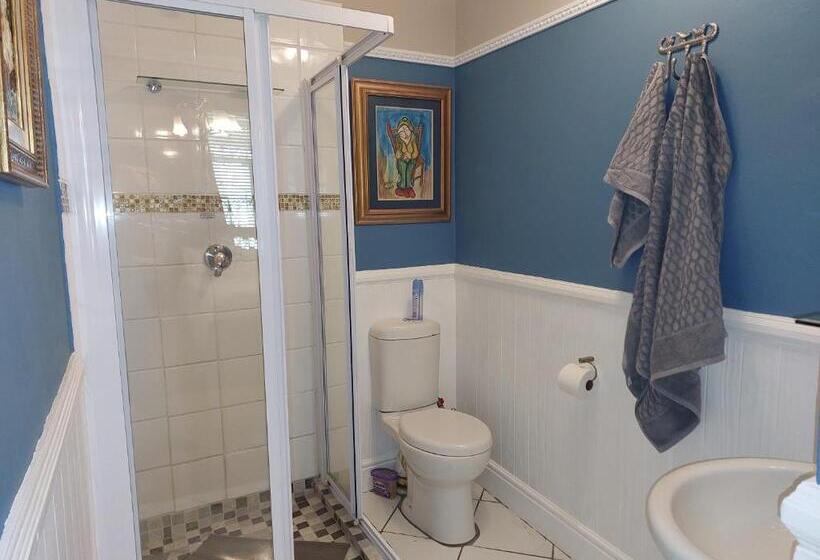 Семейный Номер Вид на Сад, The 3 Chimneys Guest House