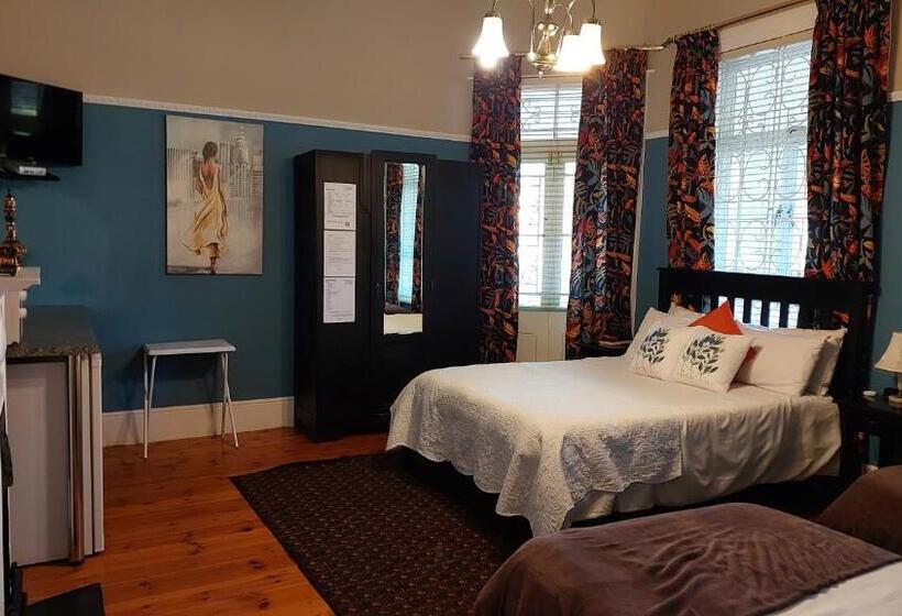 חדר משפחתי נוף לגינה, The 3 Chimneys Guest House