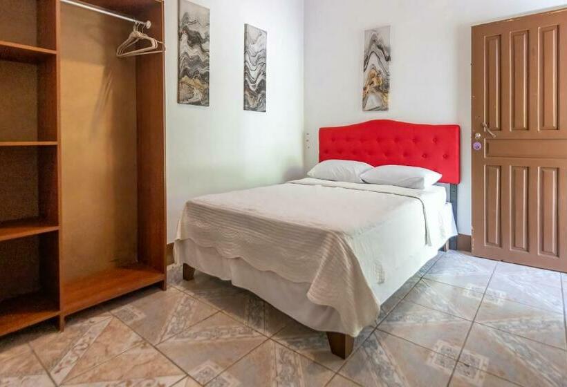 غرفة قياسية مطلّة علي الحديقة, Tortuguero Beachfront