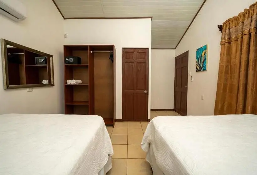 ガーデンビューのスタンダードバンガロー, Tortuguero Beachfront