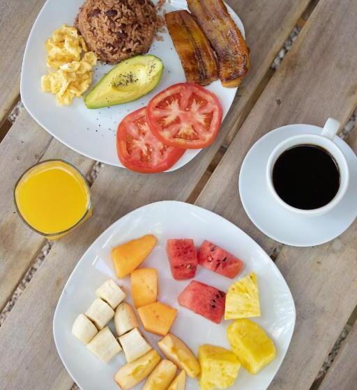 家庭间, Villa Hermosa