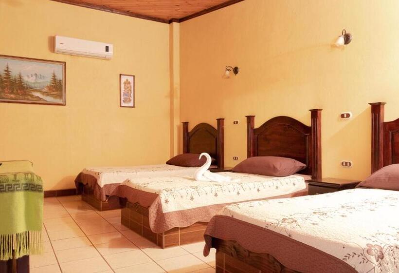 家庭间, Villa Hermosa