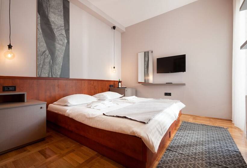 غرفة كلاسيكية مطلة على الجبل, Villa Vinka