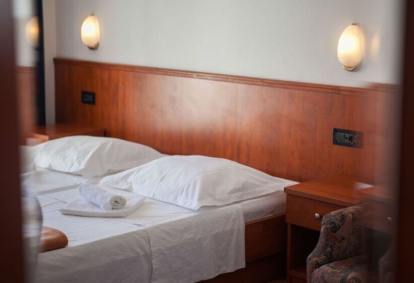 غرفة كلاسيكية مطلة على الجبل, Villa Vinka