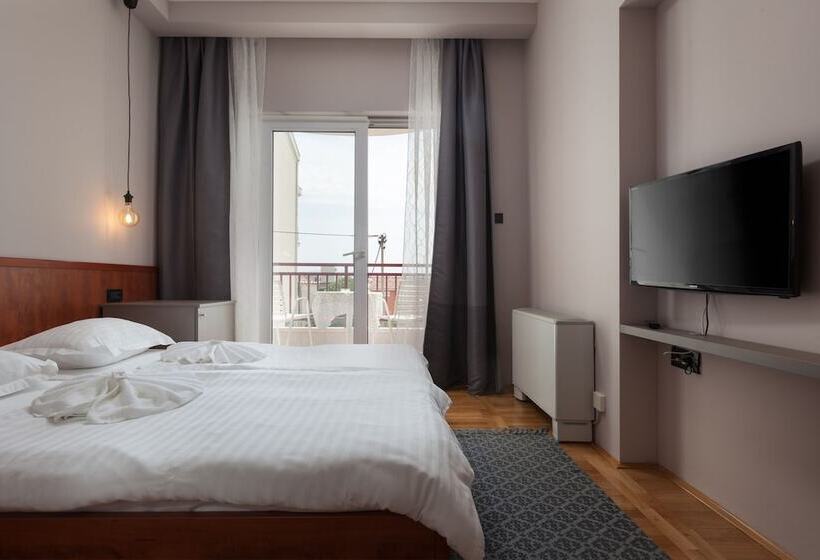 غرفة كومفورت مطلة علي البحر, Villa Vinka